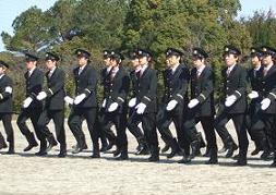 分列行進の様子の写真