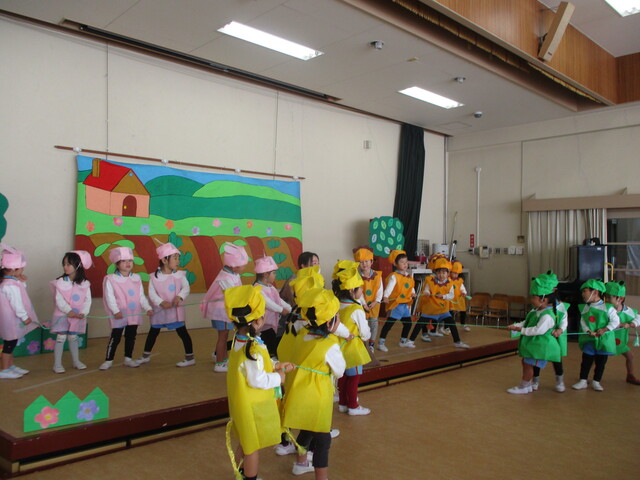 年少児の発表会の様子