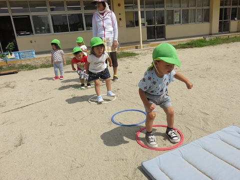 ２歳児サーキット遊び