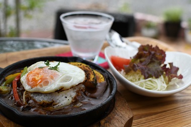 かんカフェ・ヘルシー鉄板カレー