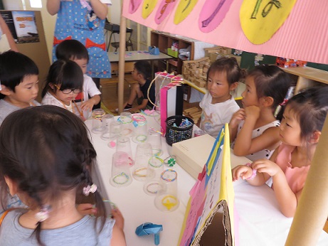 夏祭り　お店屋さんの様子