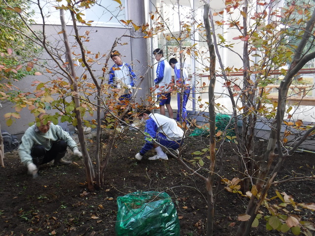 中部中学校・旭南中学校職場体験２