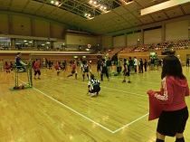 ビーチボールバレー大会の様子
