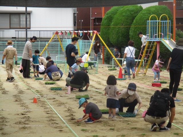 芝植え会2.jpg