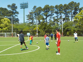 日本赤十字社連携事業フットサル体験の様子１