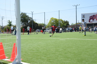 日本赤十字社連携事業フットサル体験の様子２