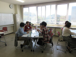 日本語ボランティア養成講座グループワークの様子