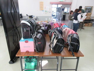 市民の方からいただいた学用品１